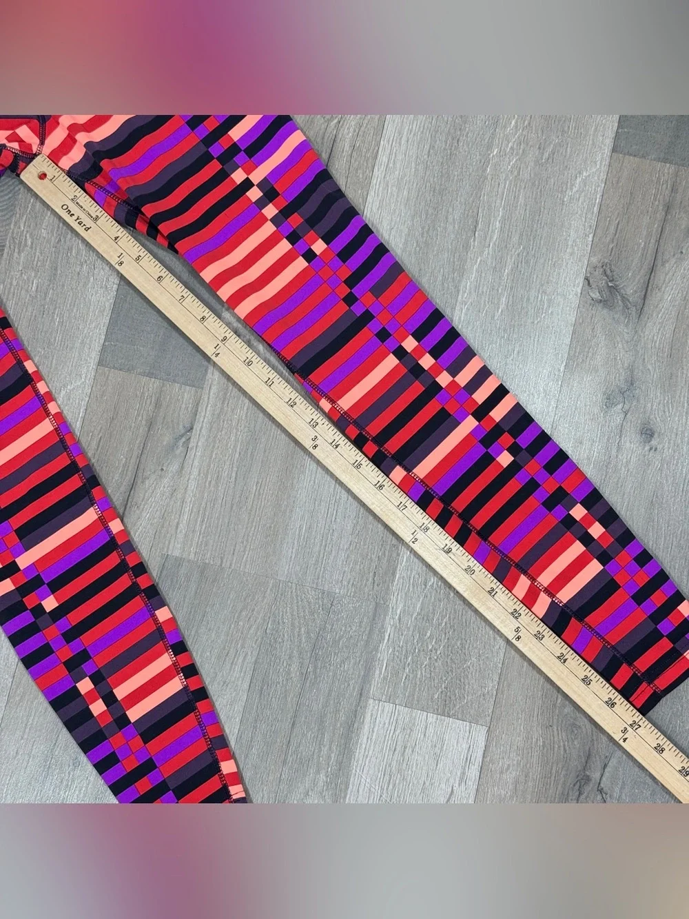 Nike Dri Fit Legendary Geometric Stripe Leggings Purple Multi XS Running Workout
